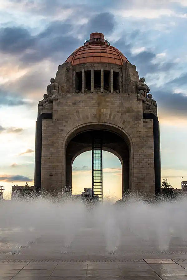 vista Monumento a la Revolución de la Ciudad de México.